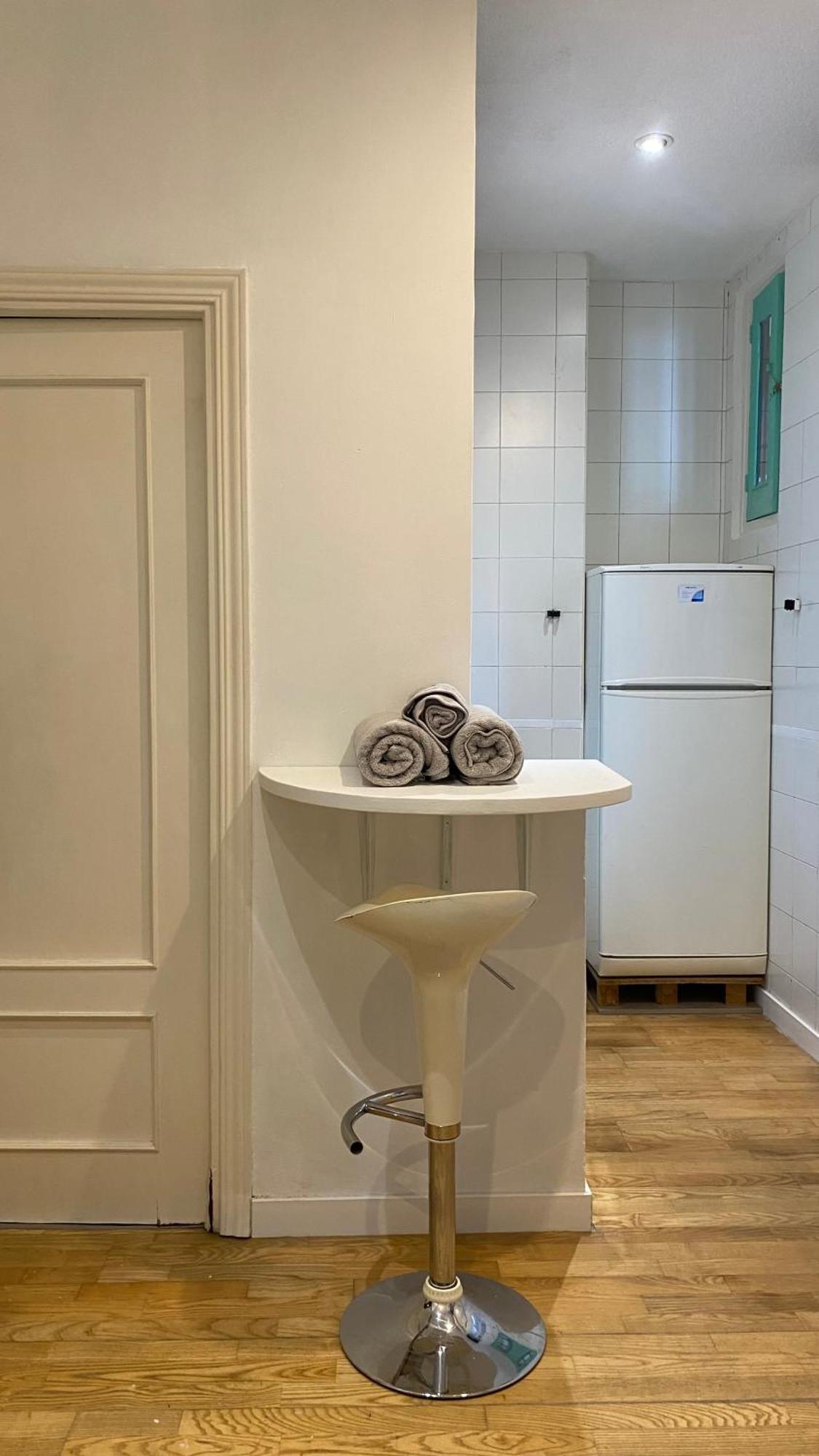Apartamento En El Casco Antiguo Madrid Ngoại thất bức ảnh